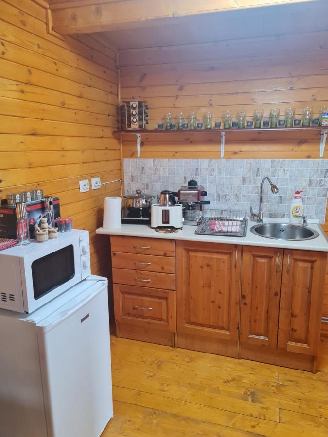 Hobby Vendégház Kiskunmajsa Extérieur photo